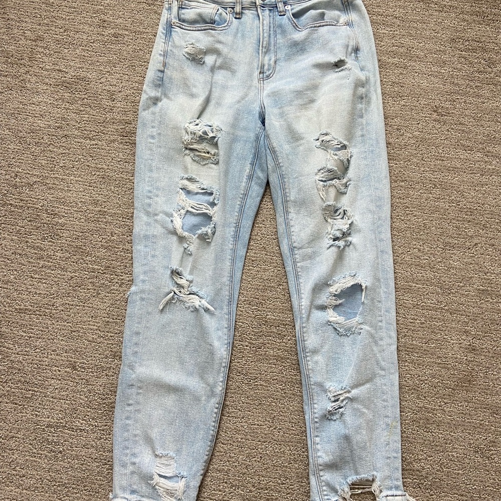 American Eagle Outfitters Light Blue Distressed Boyfriend Jeans